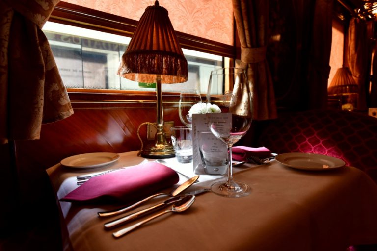 Los trenes turísticos de Renfe vuelven a circular