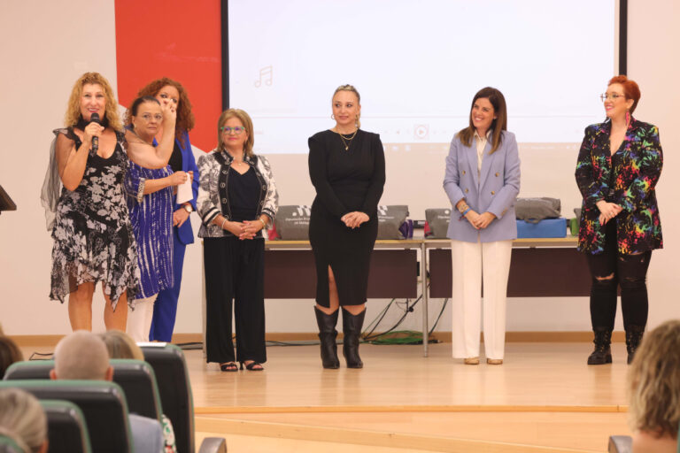 Ocho mujeres de la provincia ponen voz a una canción dedicada a la mujer rural