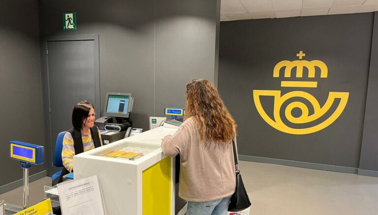 Las oficinas de Correos de Andalucía recibieron más de 16 millones de visitas en 2023