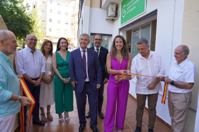 Inauguración sede AECC Estepona