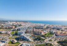 Estepona alerta de la incapacidad de la red eléctrica para abastecer a las nuevas promociones de viviendas