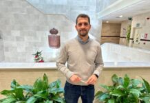 Fuengirola alcanza una ocupación hotelera del 96,32% en agosto con 9.184 afiliados en el sector turístico