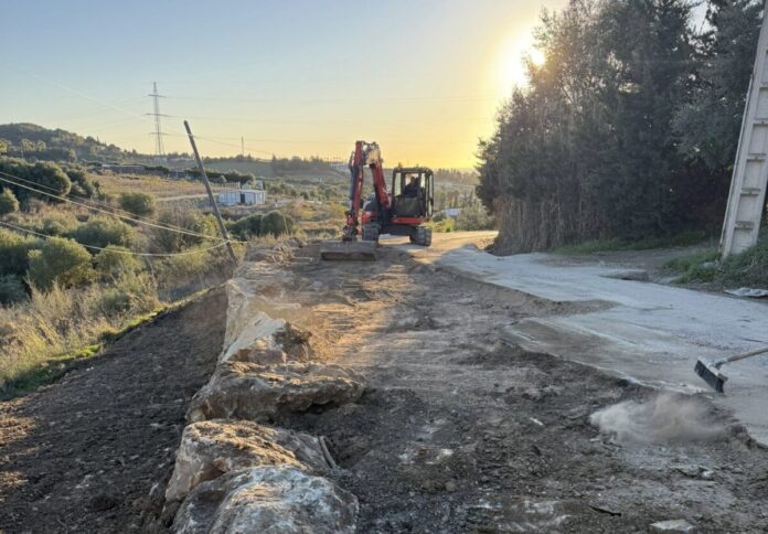 Estepona desbroza 269 kilómetros de caminos rurales y actúa en más de 50 cauces urbanos