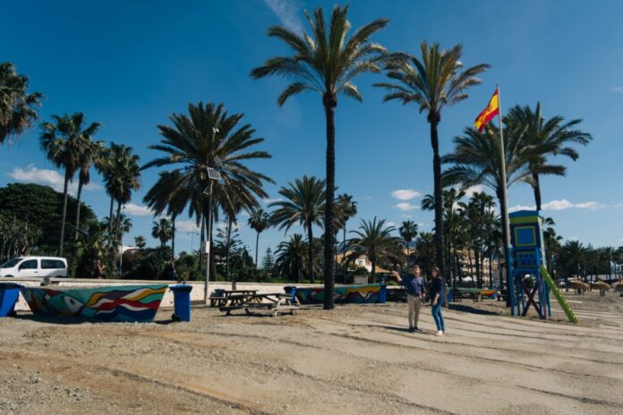 Marbella lanza una web municipal para reservar online zonas de moragas y barbacoas en playas y parques