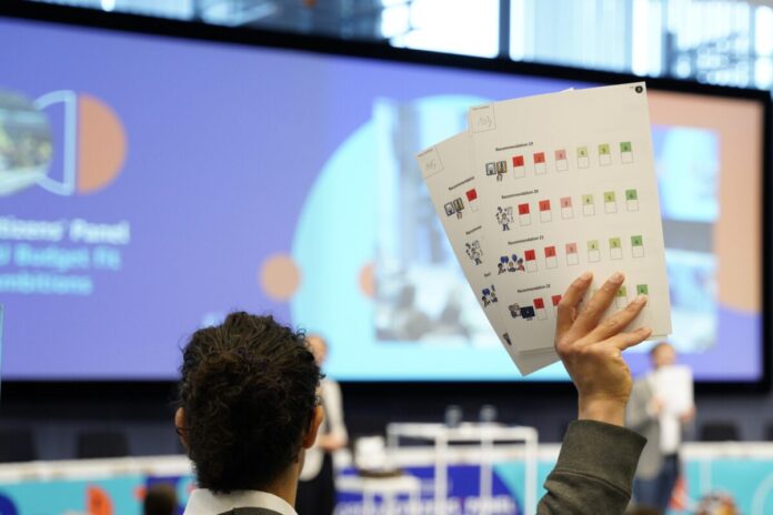 Estepona, entre los 24 municipios españoles seleccionados para reclutar participantes en un panel deliberativo de la Comisión Europea