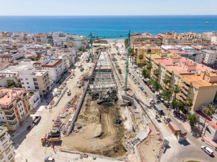 Estepona prevé abrir en julio los accesos del bulevar en las avenidas Juan Carlos I y España
