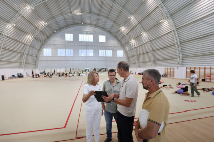 El pabellón de gimnasia rítmica de Marbella duplica sus tapices y estrena gimnasio antes de su apertura en septiembre