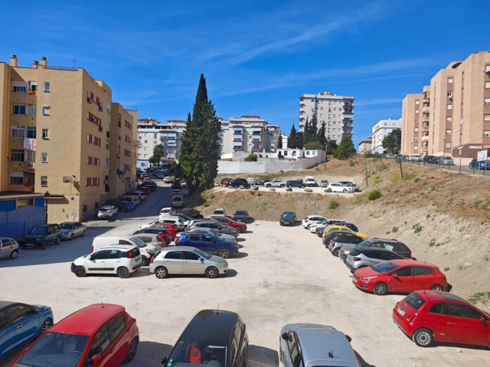 Estepona suma más de un centenar de plazas de aparcamiento con la reordenación del tráfico