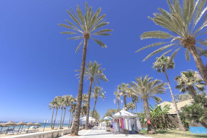 Marbella suma 5.688 empleados hoteleros en agosto, un 28,3% más que en 2025