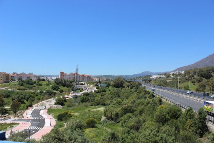 Estepona propone un nuevo acceso a la A-7 y ofrece asumir el coste de las obras